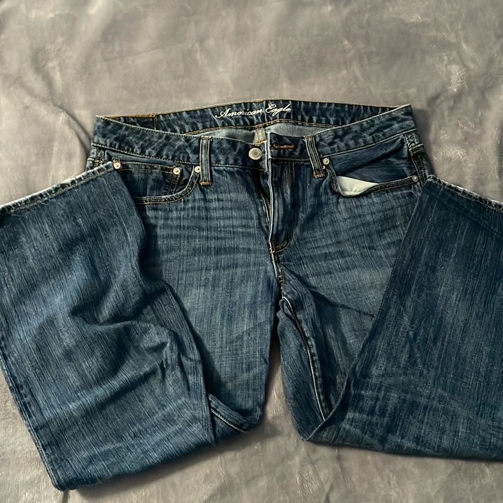 American eagle  boy fit capri size 12 jeans